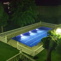 Piscina de noche